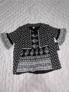 Boho style Black and White Paisley Print Blouse by Une Ame